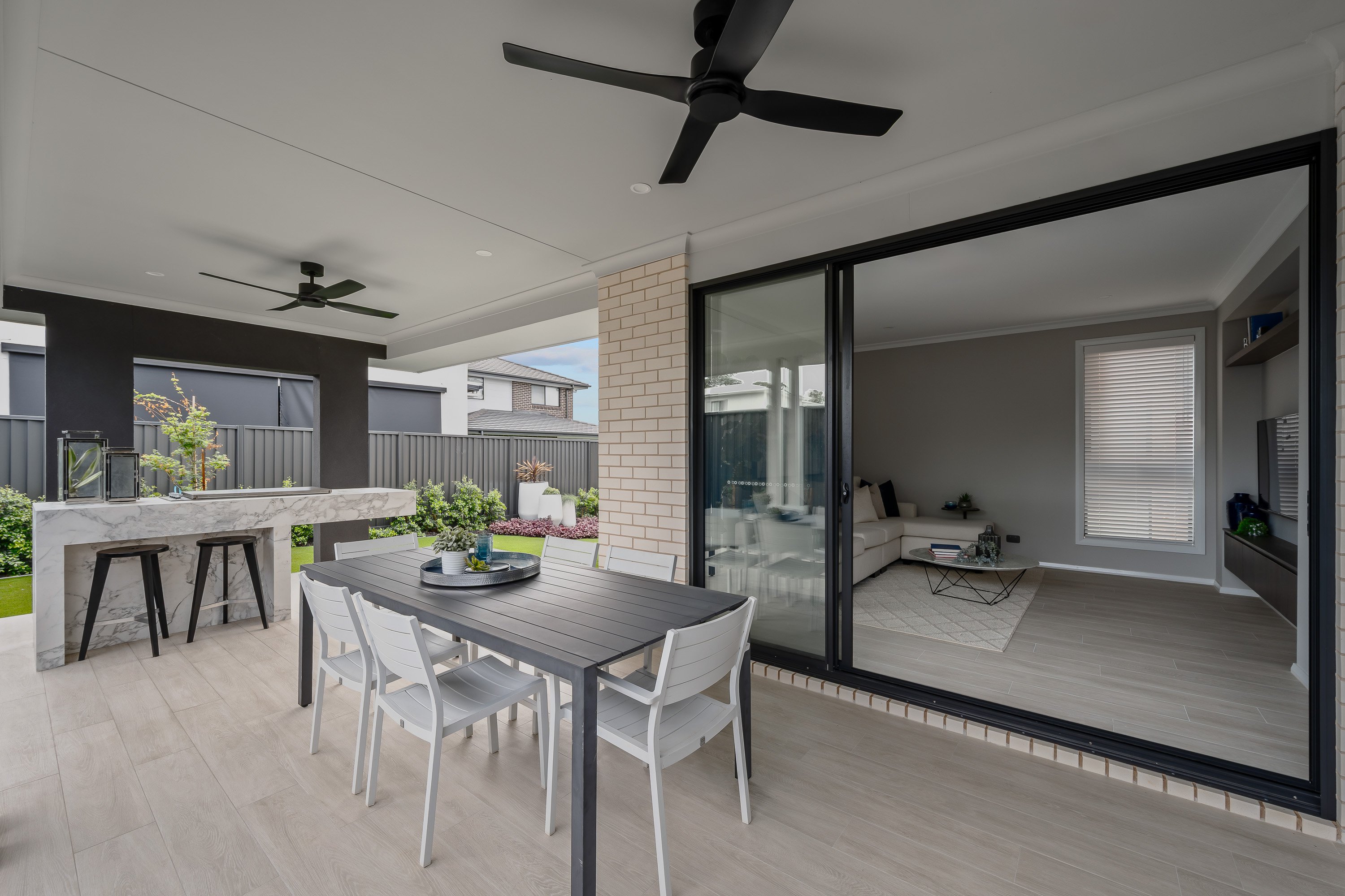 Rendition object (1101)